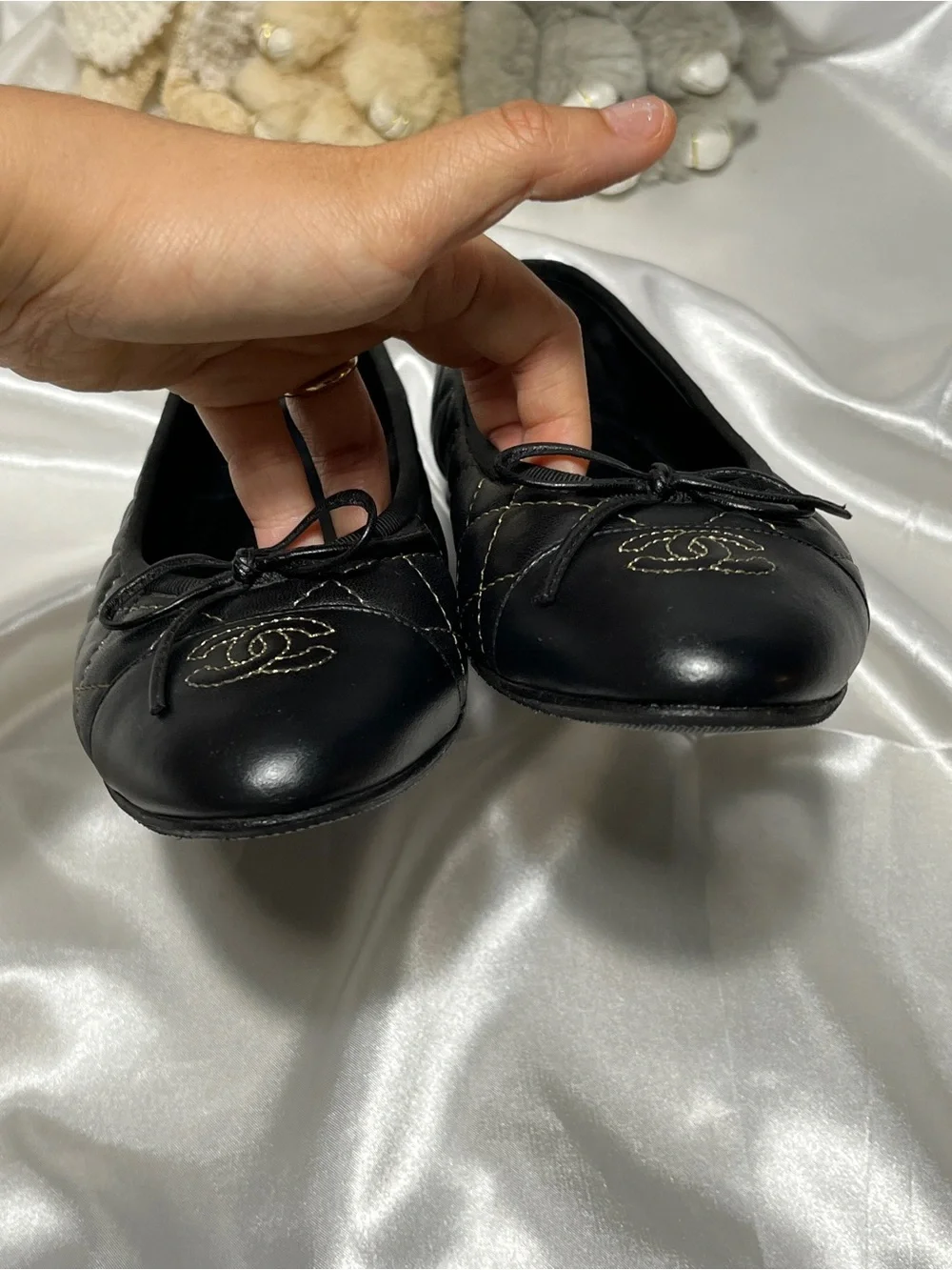 CHANEL Black Quilted Leather Ballet Flats with CC Logo